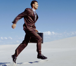 Via tetto agli stipendi