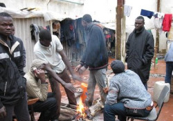 Arrestate trenta persone per sfruttamento clandestini