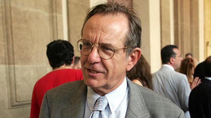 Padoan ha giurato al Quirinale, ora governo Renzi al completo