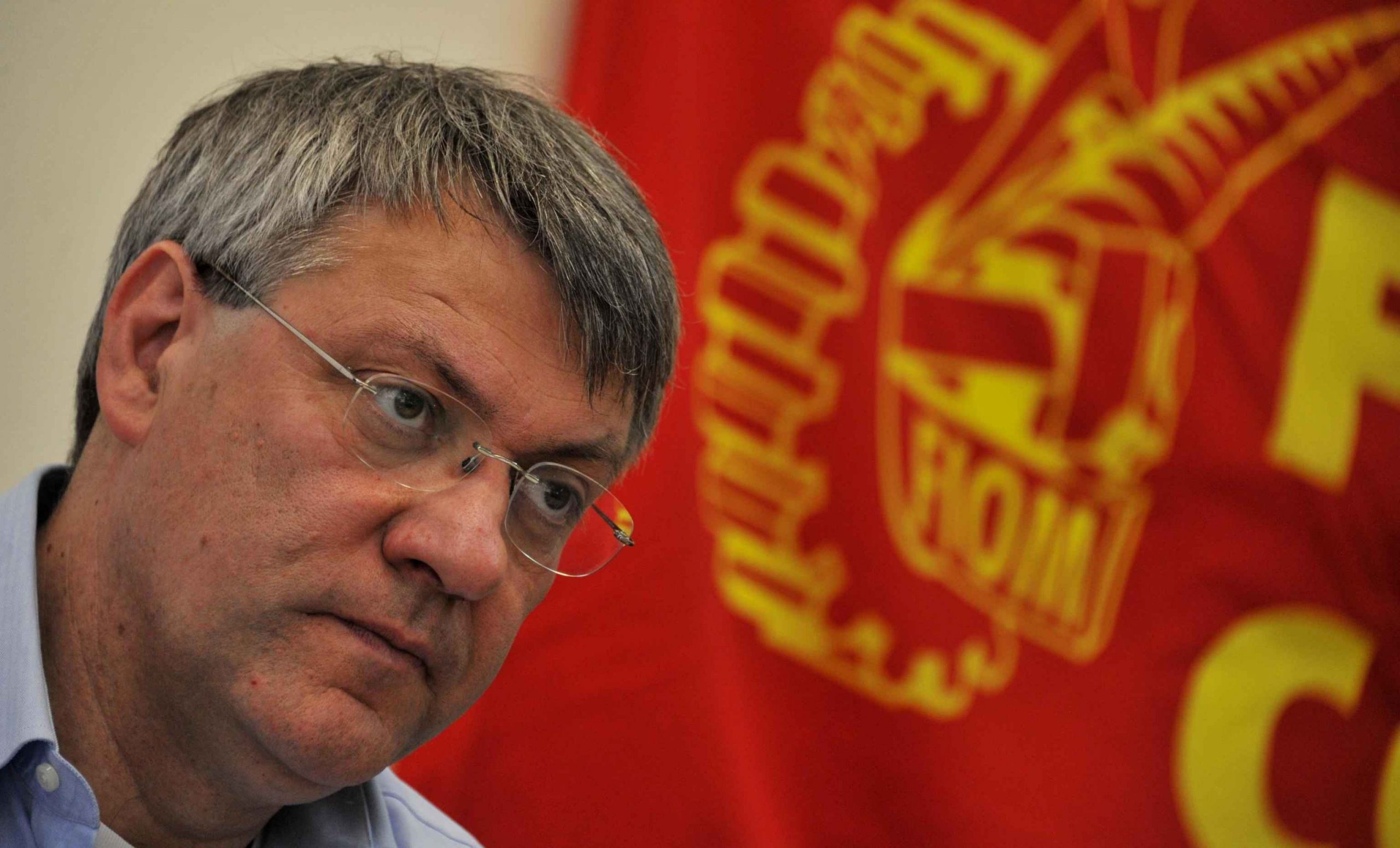 Da Landini toni concilianti per Renzi, duri per la Camusso