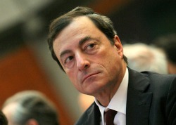 Draghi, la crescita sta rallentando, accelerare sulle riforme strutturali