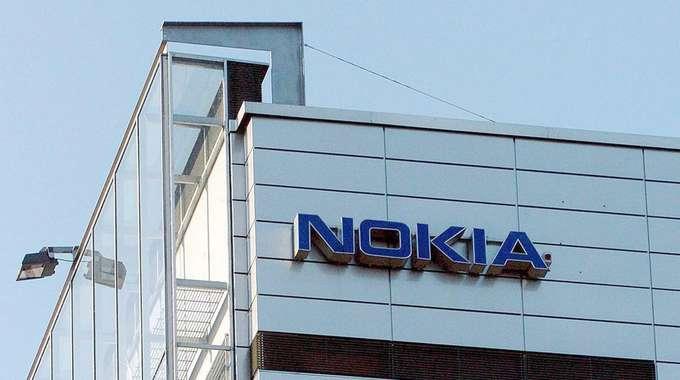 Azienda conferma i licenziamenti, ma si apre discussione su incentivi