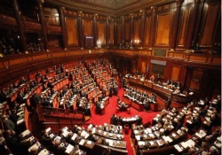 Governo chiede la fiducia alla Camera