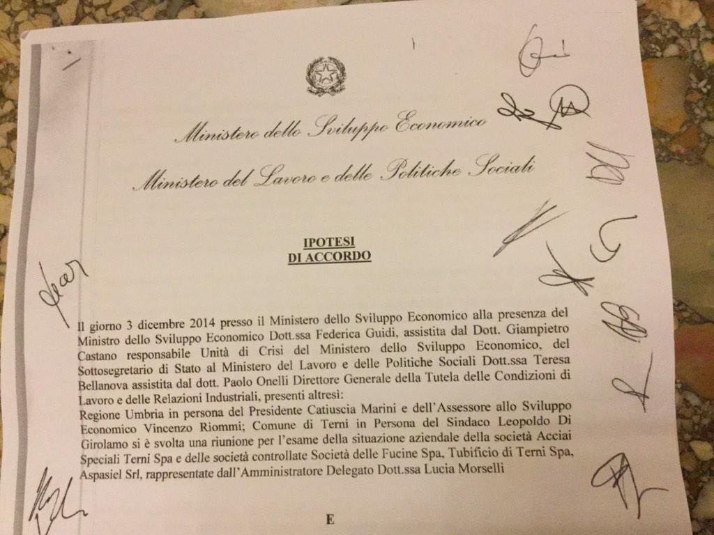 Renzi via Twitter, ”29 ore ed ecco l’accordo”