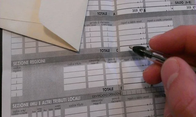 Confcommercio, tasse raddoppiate, rischio 72 mld per clausole salvaguardia
