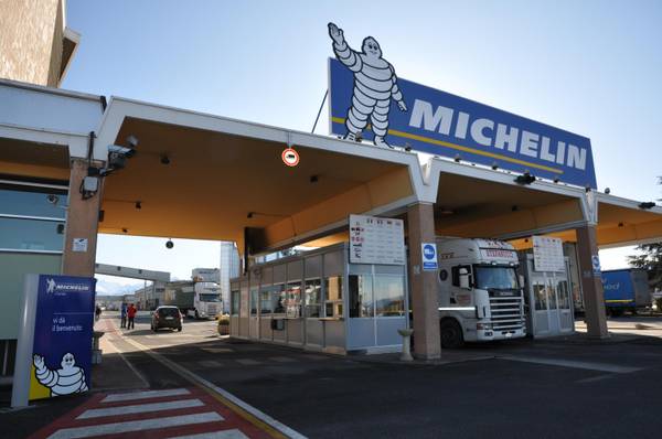 Michelin, manifestazione a Cuneo e sciopero in tutti gli stabilimenti del gruppo