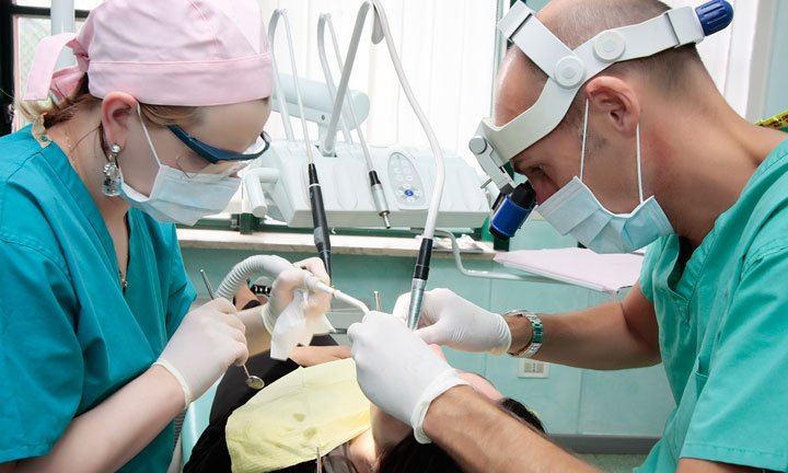 Siglato il contratto nazionale per i dipendenti degli studi odontoiatrici