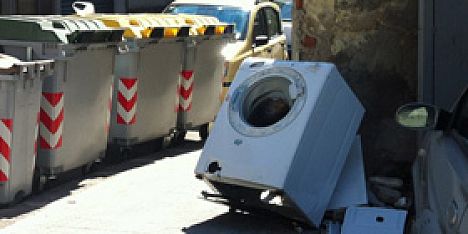 Emergenza spazzatura, sindacati:‘’gli operatori Ama lavorano in condizioni intollerabili’’