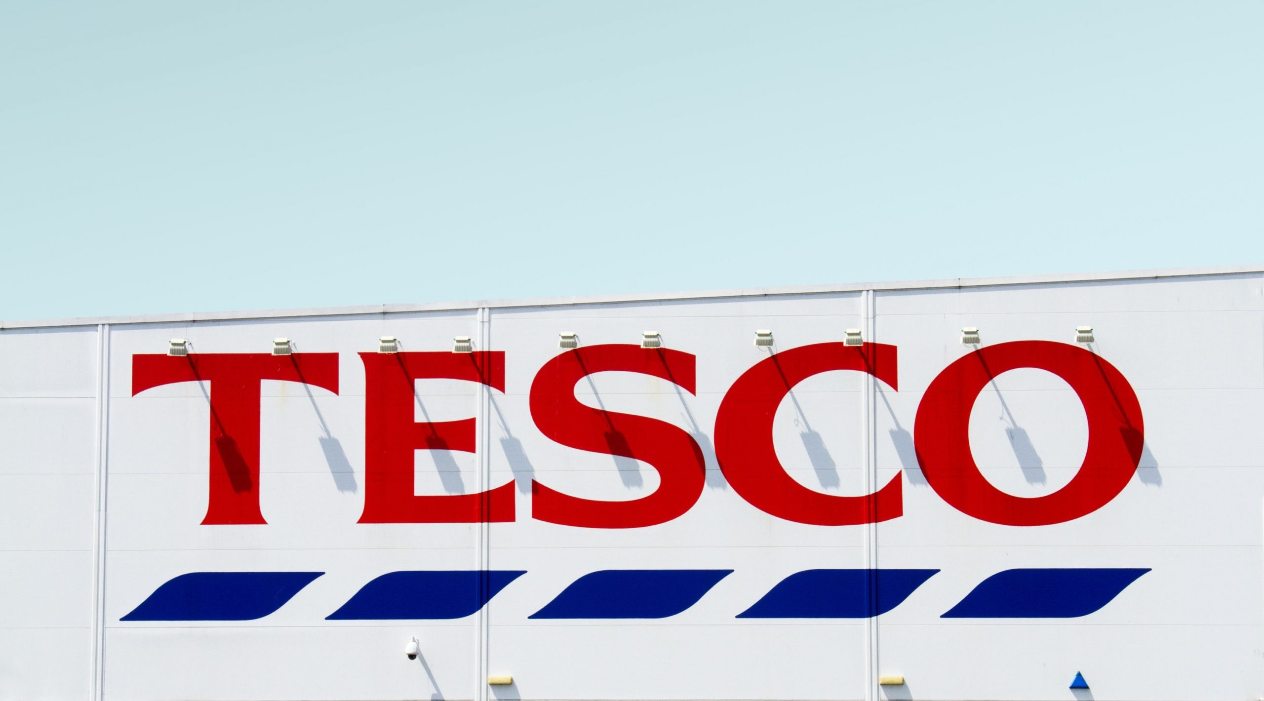 Tesco, colosso della Gdo denunciato per disparità retribuitiva