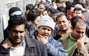 Salvini, 700 reati al giorno da immigrati. Ma sono 600 e da italiani