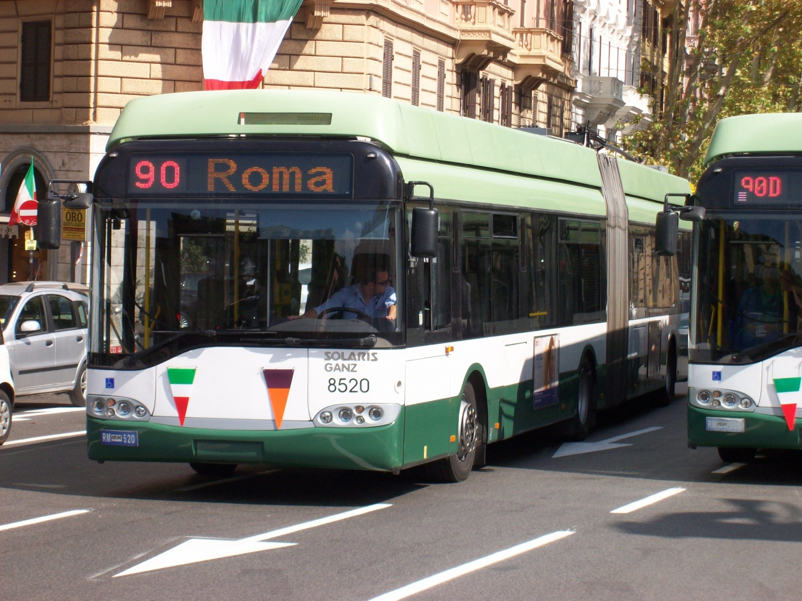 Raggi, 500 milioni di euro per curare i trasporti della Capitale