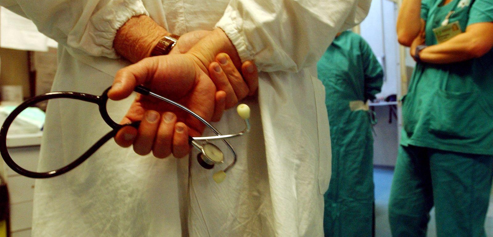 Sindacati, ratificato il contratto della sanità privata