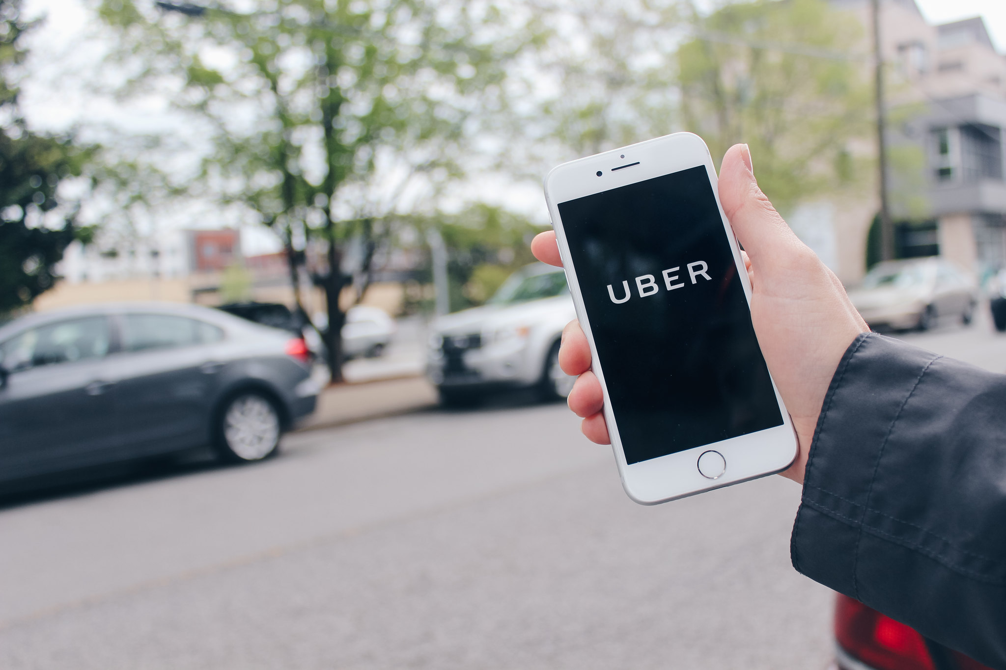Uber: dopo la sconfitta alla Corte Suprema, l’azienda riconosce i conducenti britannici come lavoratori salariati