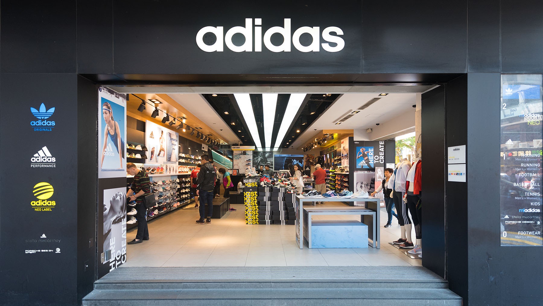 Adidas, siglato accordo per la riduzione degli esuberi a 26 unità a Roma e Monza
