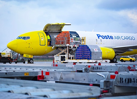 Poste Air Cargo, sindacati: bene il rinnovo del contratto per il personale a terra
