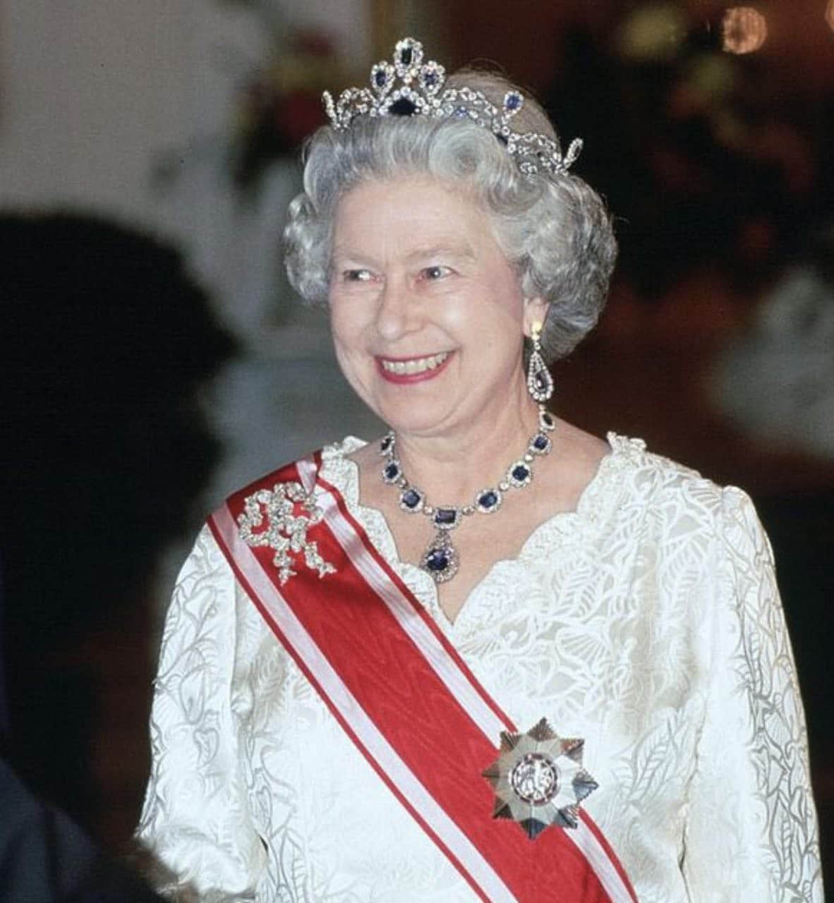 Addio a Elisabetta, la Regina del secolo