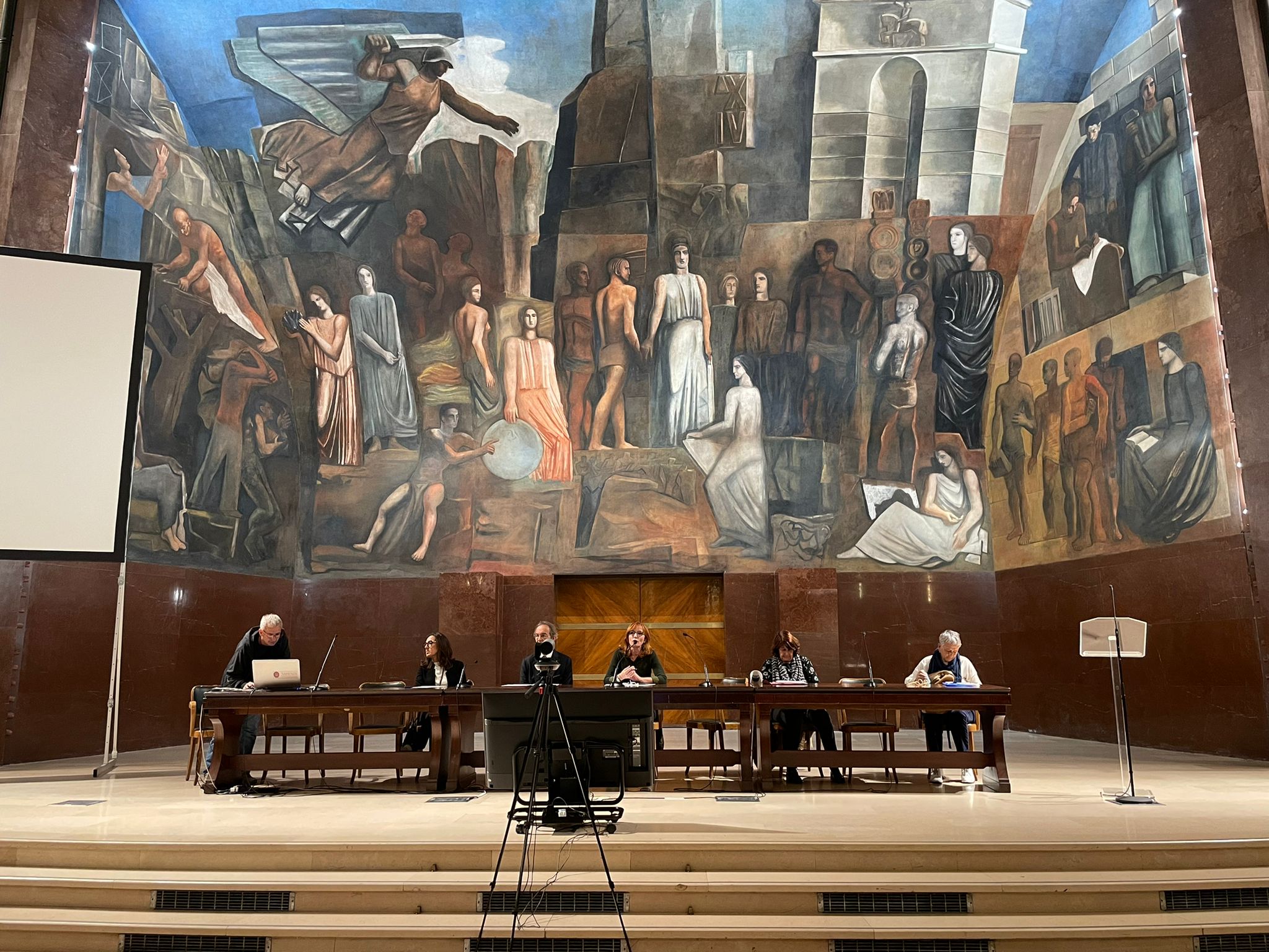 Violenza contro le donne, l’industria metalmeccanica si confronta