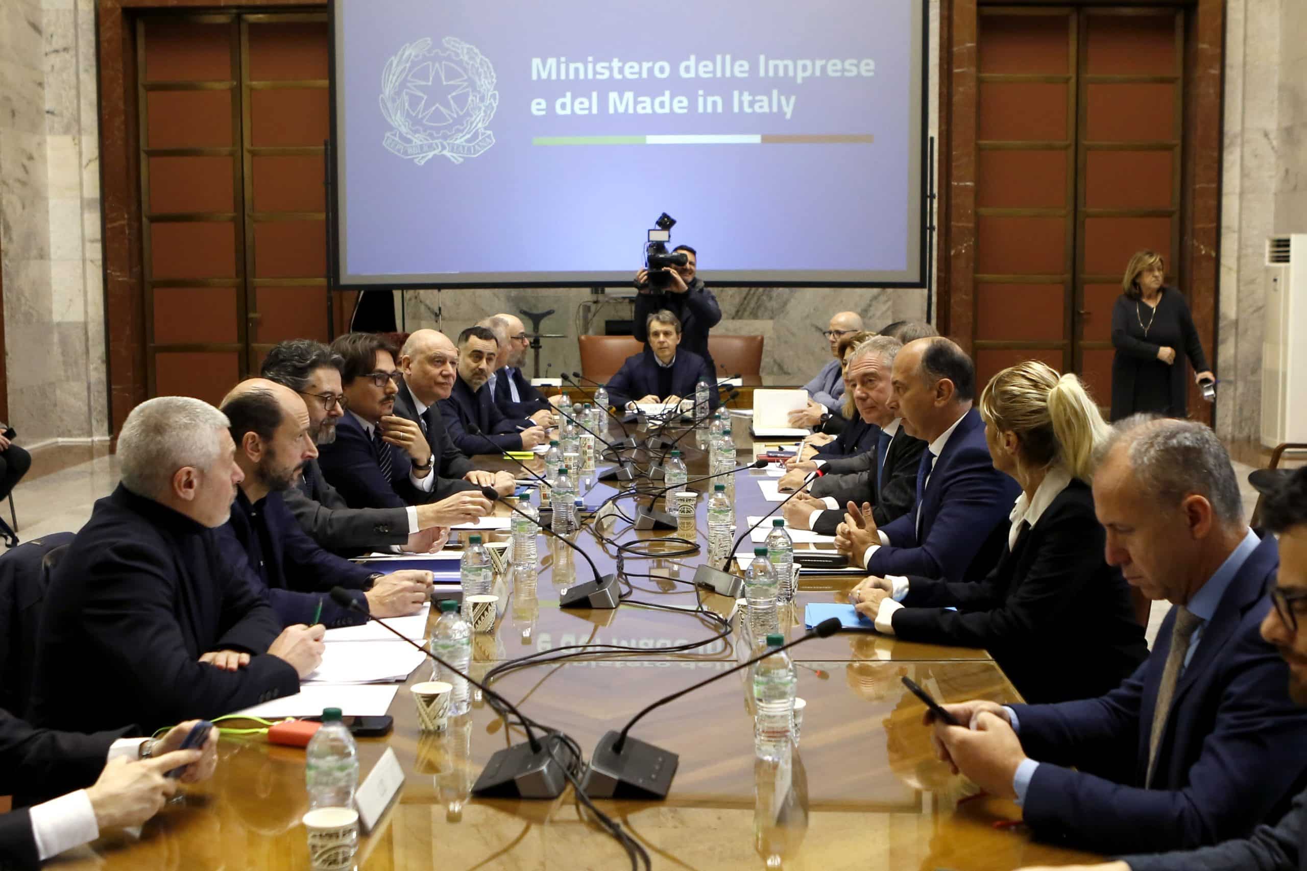 Al Mimit incontro tra Governo, Stellantis e sindacati per la verifica del piano occupazionale
