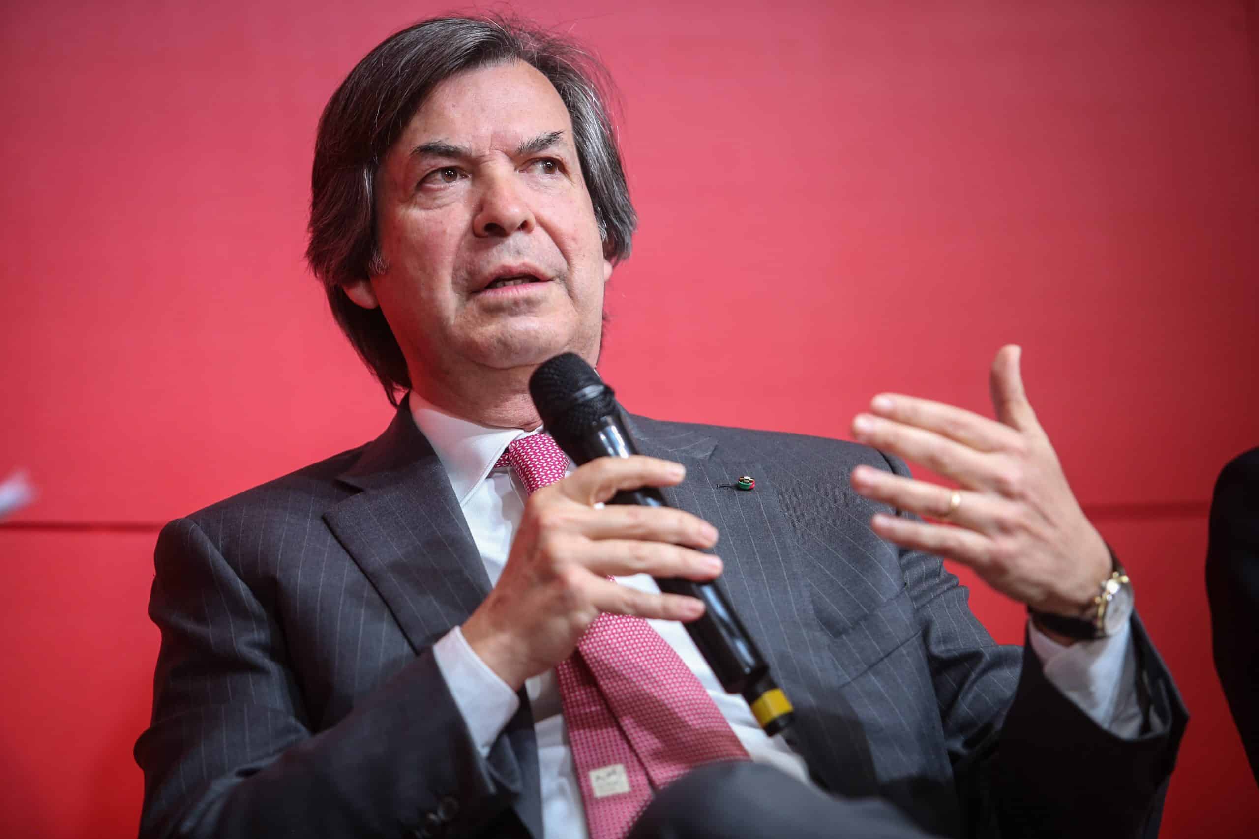 Banche, Messina: sì ad aumenti dei salari nel contratto dei bancari