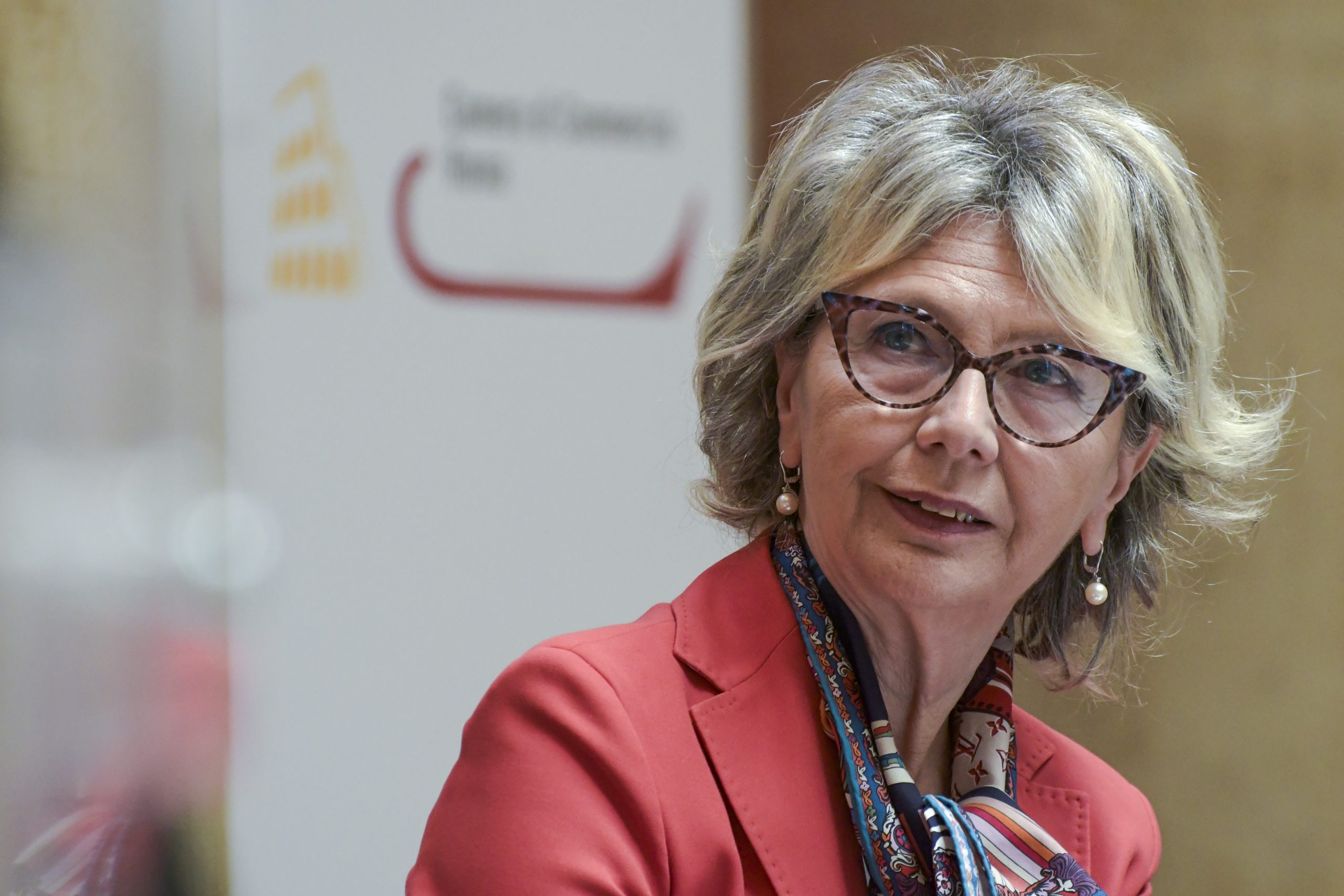 Assemblea Confesercenti, De Luise: l’incertezza distrugge l’impresa, -8% sul 2022. No al salario minimo, ma attenzione al monopolio nella contrattazione