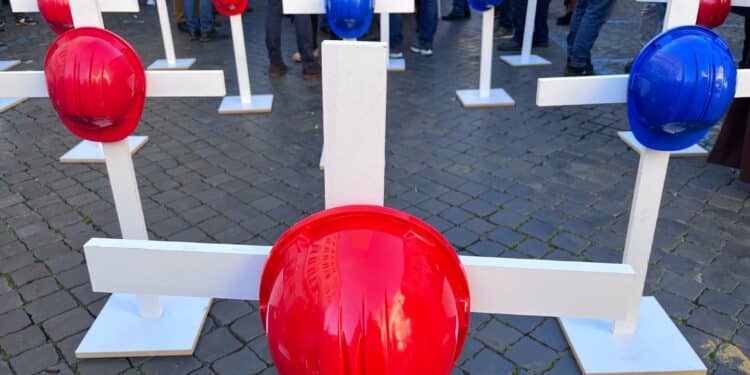 Crollo Firenze, Fiom-Uilm: l’ampissima adesione allo sciopero conferma la determinazione dei lavoratori su salute e sicurezza