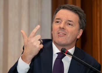 Matteo Renzi attacca la Cgil sui referendum: “bandierina ideologica, Landini va contro chi crea lavoro, e il Pd contro la sua storia”