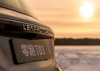 Stellantis, Leapmotor International pronta a vendere bev cinesi in Ue. Fiom: opportunità per Mirafiori, urgente incontro a Palazzo Chigi 