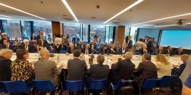 Parte la trattativa per il rinnovo del contratto dell’industria metalmeccanica