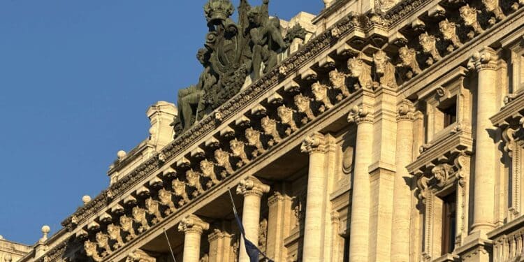 Bankitalia, Confindustria e sindacati, piena condivisione con l’analisi del Governatore