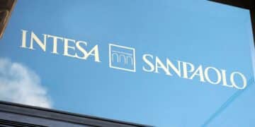 Intesa Sanpaolo, raggiunto l’accordo: premi da 1.150 a 2.950 euro per i 70.000 lavoratori