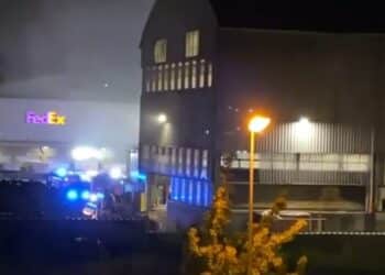 Bolzano, esplosione alla ditta Aluminium: otto operai gravemente feriti. I sindacati proclamano sciopero