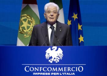Assemblea Confcommercio, Mattarella: si a contratti di lavoro equilibrati, no ai contratti pirata. Creare e distribuire ricchezza è un ruolo sociale
