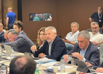 Contratto metalmeccanici, per i sindacati distanze su salario e orario. La trattativa prosegue il 27 giugno