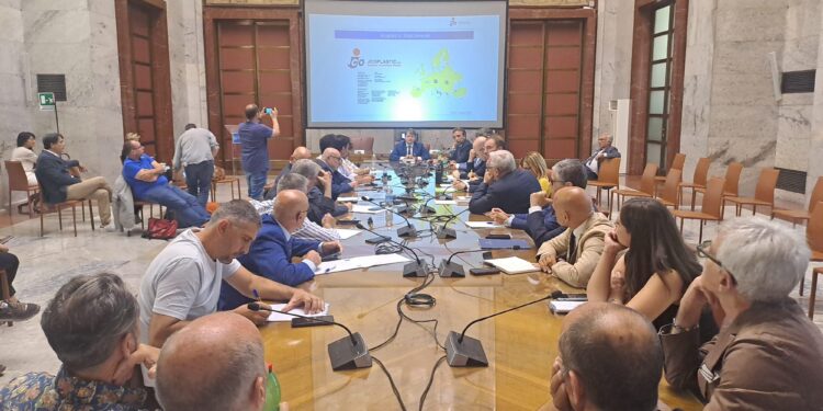 Vertenza Fos (Prysmian), sindacati: positivo il progetto di reindustralizzazione Foresti, peccato perdere la fibra ottica, strategica per il paese