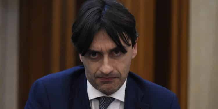 I Potenti mezzi del maschile universale