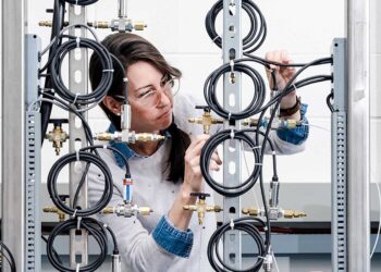 In Italia solo il 15,7% delle donne lavora nel campo dell’ICT: e il divario con l’Europa continua ad allargarsi