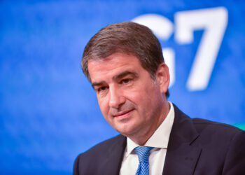 Raffaele Fitto designato vicepresidente esecutivo della Commissione su coesione e riforme. Sbarra: grande opportunità per l’Italia