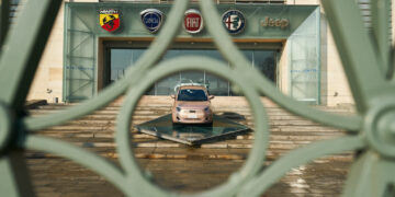 Stellantis, mancano gli ordini per il mercato dell’elettrico: a Mirafiori stop alla produzione della 500bev fino all`11 ottobre