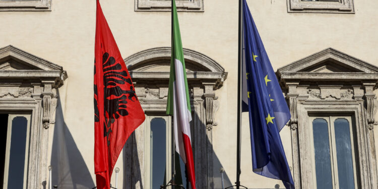 Lavoro, a Tirana l’incontro Inca-Cgil sulla convenzione bilaterale di Sicurezza Sociale tra Italia e Albania: “Sbloccare l’accordo per la tutela dei lavoratori”