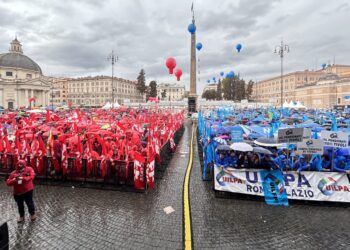 L’unità sindacale dura 24 ore: scendono in piazza solo le categorie del pubblico impiego di Cgil e Uil