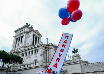 Manovra, Landini: è momento di una rivolta sociale. FdI: parole che fanno rabbrividire