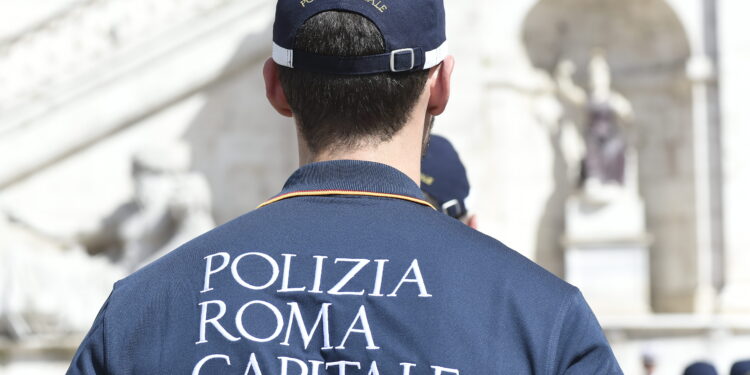 Roma, incidente coinvolge operatori della Polizia Locale. I sindacati chiedono a Gualtieri un impegno per la riforma del Corpo
