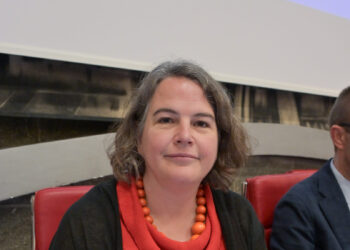 Sull’auto europea una tempesta perfetta. Intervista a Judith Kirton-Darling, segretaria generale di IndustriAll Europe