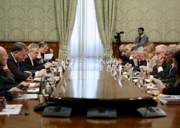 Manovra: per Sbarra ottima, per Landini-Bombardieri pessima. Dopo la maratona di Palazzo Chigi le posizioni restano immutate (e lo sciopero generale confermato)