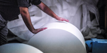 Giano Fedrigoni, a rischio licenziamento 195 lavoratori. Cgil: non permetteremo la desertificazione Fabriano