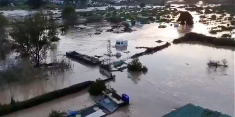 La Spagna introduce il congedo climatico: la tutela dei lavoratori contro gli eventi meteorologici estremi