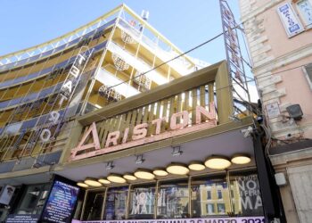 Se proprio dovete farci ridere, fatelo per bene