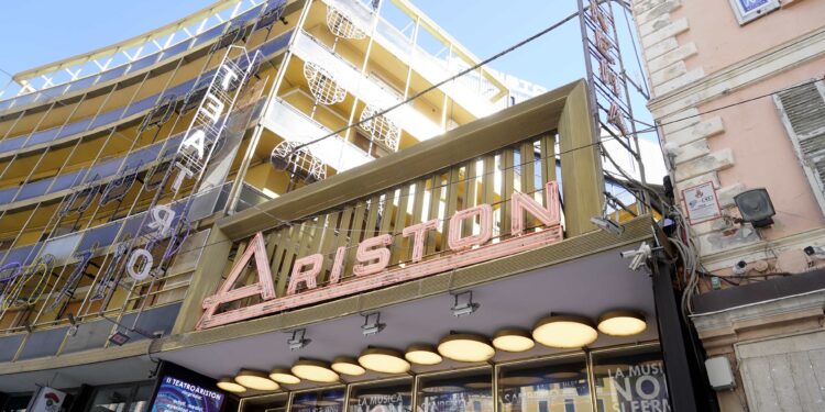 Se proprio dovete farci ridere, fatelo per bene