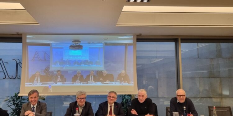 Feneal-Uil, bilateralità, contrasto al dumping e qualificazione di imprese e lavoratori sono la nostra bussola. Tutte le novità del contratto dell’edilizia