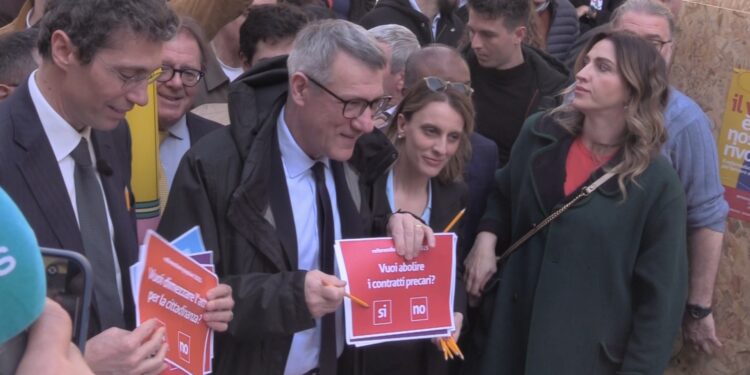 Referendum, il governo punta a depotenziare l’election day accorpandolo ai ballottaggi delle amministrative. Ma Landini insiste: “voto al primo turno, maggio sia il mese delle rose ma anche della democrazia’’